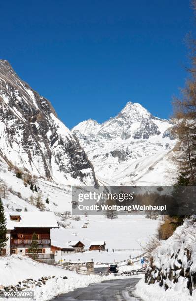 view of kals am grossglockner, kalser tal valley, mt grossglockner at the back, east tyrol, tyrol, austria - osttirol stock pictures, royalty-free photos & images