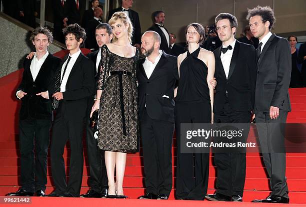 Actor Gregoire Leprince-Ringuet, actress Pauline Etienne with director Gilles Marchand and actress Louise Bourgoin, actor Melvil Poupaud attend...