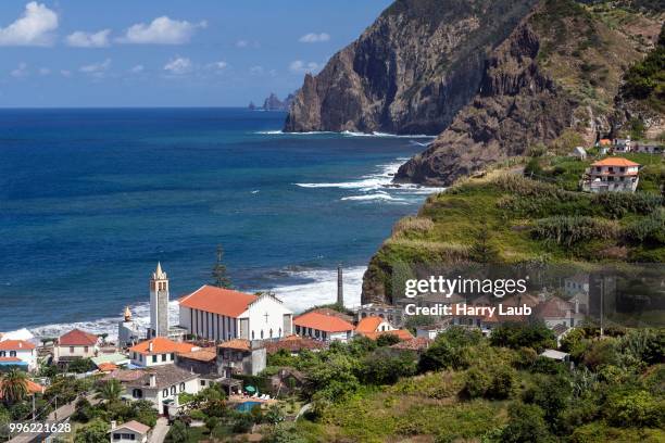 view on porta da cruz and cliffs, madeira, portugal - porta stock pictures, royalty-free photos & images