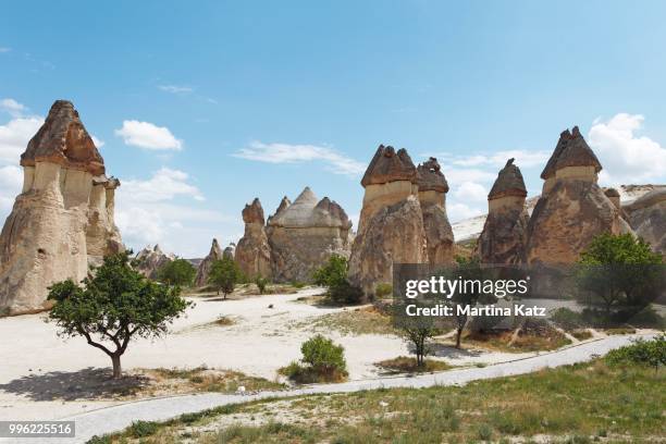 tufa formations in the pasabagi valley or monks valley, goreme national park, nevsehir province, cappadocia, anatolia, turkey - göreme-historical-national-park stock pictures, royalty-free photos & images