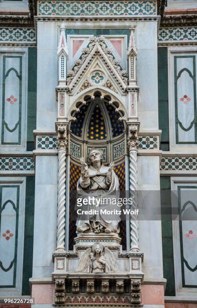 marble facade of florence cathedral, cattedrale di santa maria del fiore, unesco world heritage site, florence, tuscany, italy - fiore stock pictures, royalty-free photos & images