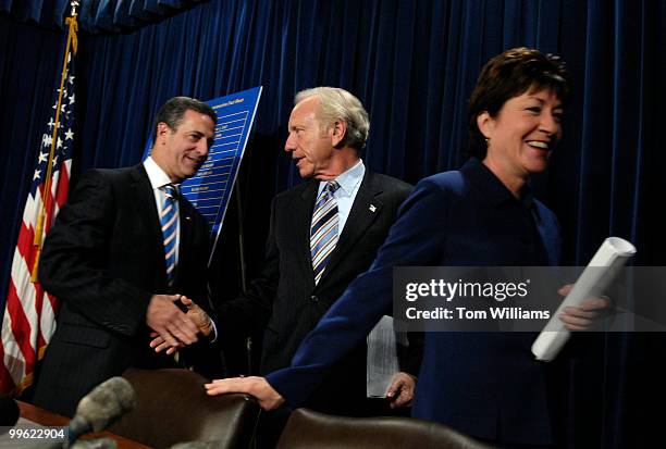 From left, Sens. Russ Feingold, D-Wis., Susan Collins, R-Me., and Joe Lieberman, I-Conn., leave a news conference of the Iraq reconstruction bill.