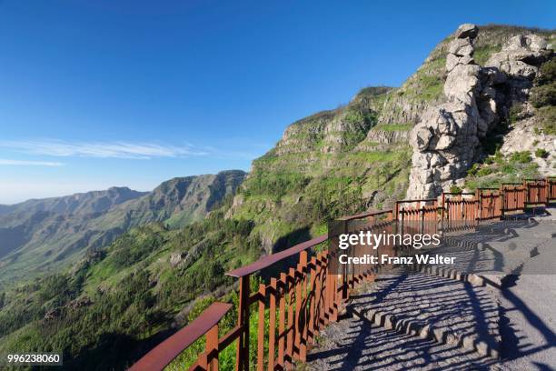 mirador de los roques, la gomera, canary islands, spain - floating moored platform stock pictures, royalty-free photos & images