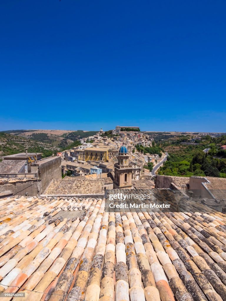View of the town, at the front the Church of Santa Maria dell'Itria, Ragusa Ibla, UNESCO World Heritage Site, Val di Noto, Sicily, Italy