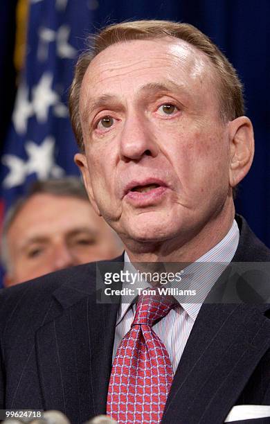 Sen. Arlen Specter, R-Pa., speaks at a news conference on confirmation of Samuel Alito to the Supreme Court.