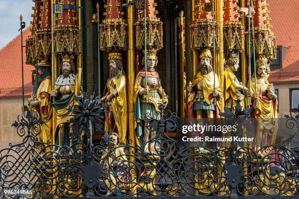gothic figures of joshua, judas maccabaeus, king david, julius caesar, alexander the great, hector of troy, archbishops of cologne and mainz, schoener brunnen fountain, nuremberg, middle franconia, franconia, bavaria, germany - brunnen stock pictures, royalty-free photos & images