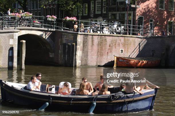 amsterdam city during summer - paulo amorim stock pictures, royalty-free photos & images