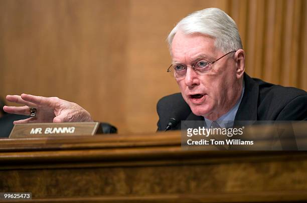 Sen. Jim Bunning, R-Ky., questions Treasury Secretary Tim Geithner at a Senate Banking Committee hearing on oversight of the Troubled Asset Relief...