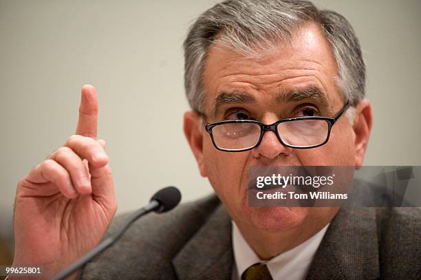 Transportation Secretary Ray LaHood, testifies before a House Oversight and Government Reform Committee hearing on the federal government's response...