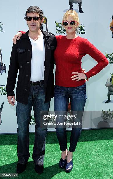 Actress Antonio Banderas and wife actress Melanie Griffith arrive at the Los Angeles Premiere "Shrek Forever After" at Gibson Amphitheatre on May 16,...