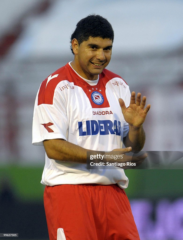Huracan v Argentinos Juniors