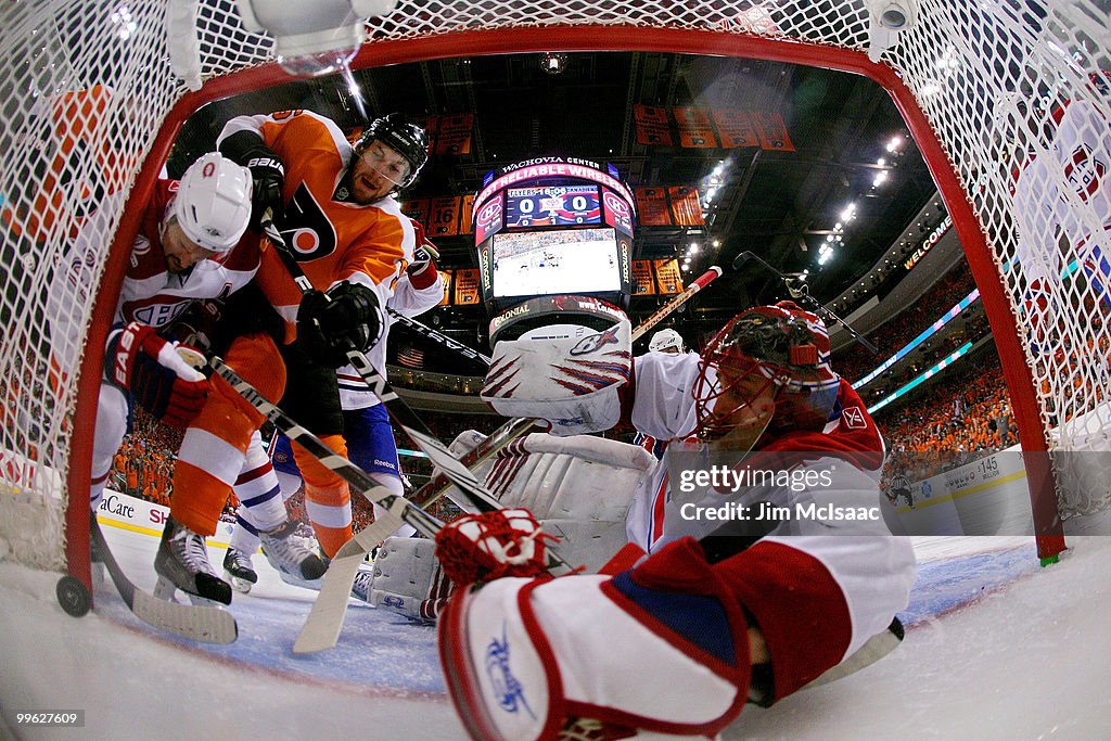 Montreal Canadiens v Philadelphia Flyers - Game One