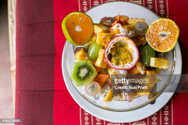 fruit salad in thailand - suzi pratt stock pictures, royalty-free photos & images