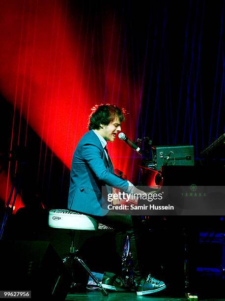 Jamie Cullum performs at the London Palladium on May 16, 2010 in London, England.