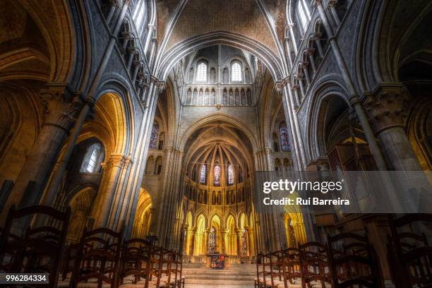 notre dame cathedral, lausanne - lausanne cathedral notre dame stock pictures, royalty-free photos & images