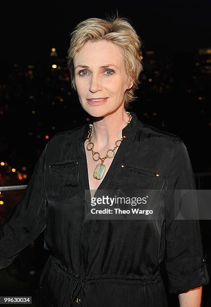Actor Jane Lynch attends the NY Upfronts celebration with Entertainment Weekly and 20th Century Fox Television at Cooper Square Penthouse on May 16,...