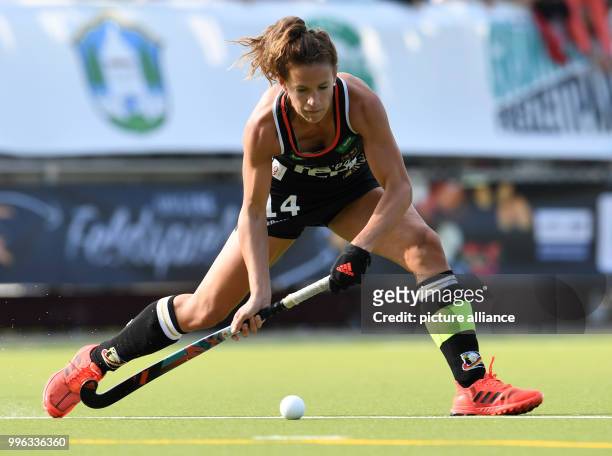 July 2018, Germany, Munich: Hockey, Womens: Four Nations Cup, Germany vs Argentina, 1st matchday: Janne Mueller-Wieland of Germany in action. Photo:...