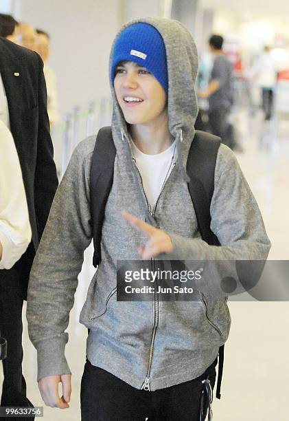 Singer songwriter Justin Bieber Sighting at Narita International Airport on May 17, 2010 in Narita, Japan.