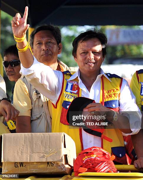 Laban Sign Photos and Premium High Res Pictures - Getty Images