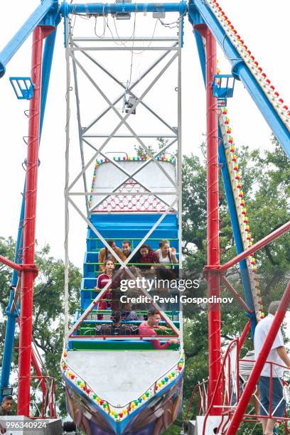 christian and muslim romanies (gypsies), ethnic turks and bulgarians having fun together during the traditional national festivity in the neighborhood of baba kondu in the municipality of targovishte, bulgaria - pavel gospodinov stock pictures, royalty-free photos & images