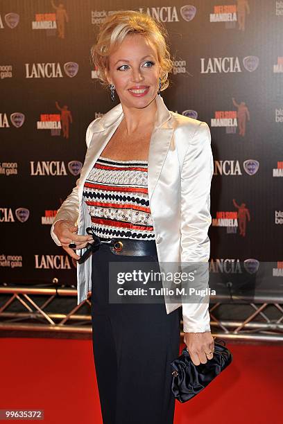 Camilla Crociani attends the �Black Moon Benefit Gala� for the Mandela Foundation, hosted by Lancia on board of the �Signora del Vento� on May 15,...