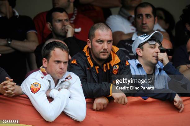 Fans of Roma shows his dejection during the Serie A match between AC Chievo Verona and AS Roma at Stadio Marc'Antonio Bentegodi on May 16, 2010 in...