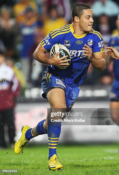 Jarryd Hayne of the Eels runs the ball during the round ten NRL match between the Manly Sea Eagles and the Parramatta Eels at Brookvale Oval on May...