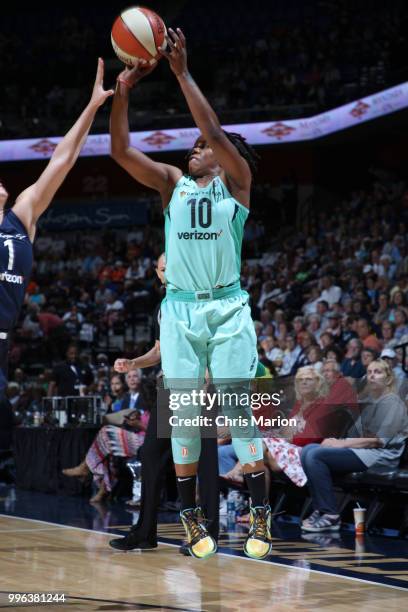 Epiphanny Prince of the New York Liberty shoots the ball against the Connecticut Sun on July 11, 2018 at the Mohegan Sun Arena in Uncasville,...