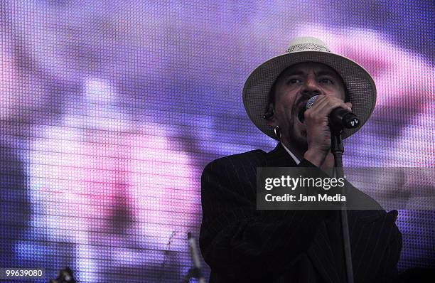 Rocco of the group Maldita Vecindad sings during the music event ?Jovenes Prepa Sí por la Dignidad: Todos somos Arizona? at Zocalo on May 16, 2010 in...