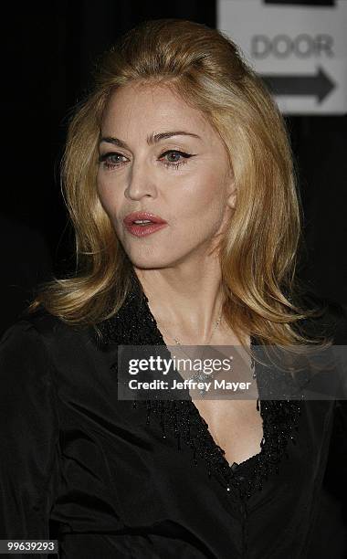 Singer Madonna poses in the Press Room at the 2009 MTV Video Music Awards at Radio City Music Hall on September 13, 2009 in New York City.