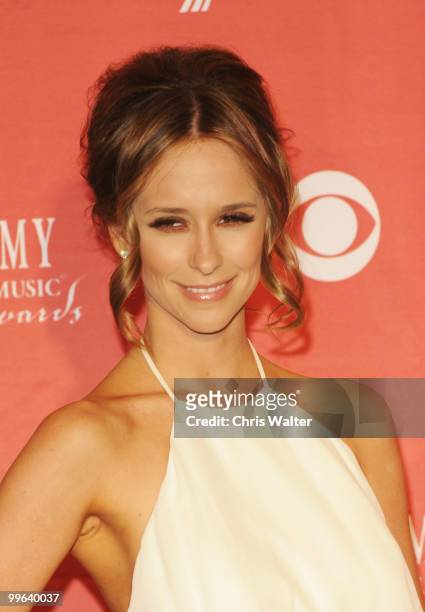 Jennifer Love Hewitt in the Press Room for the 2009 Academy Of Country Music Awards at the MGM Grand in Las Vegas on April 5th, 2009.