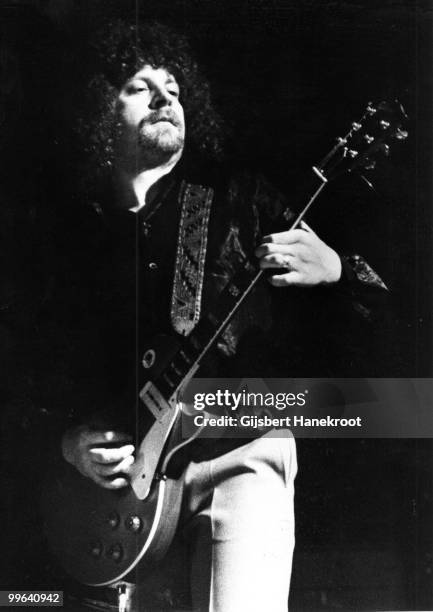 Jeff Lynne from Electric Light Orchesta performs live on stage in Amsterdam, Netherlands in 1974