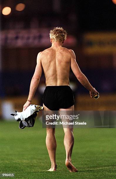 Iwan Thomas of Great Britain dejected after the mens 400m event at the Norwich Union British Grand Prix at Crystal Palace. Thomas failed to achieve a...