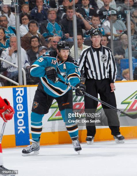 Joe Thornton of the San Jose Sharks makes a pass against the Detroit Red Wings in Game Five of the Western Conference Semifinals during the 2010 NHL...