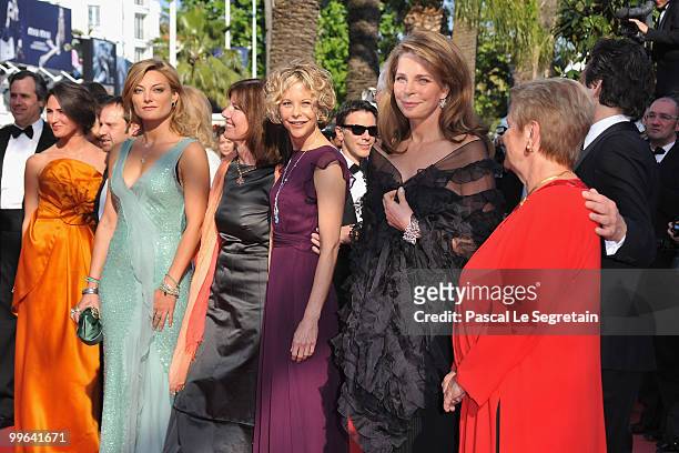 Director Lucy Walker, Diane Weyermann, Actress Meg Ryan and Queen Noor of Jordan and Norweigan Prime Minister Dr Go Bruntland attend "Countdown To...