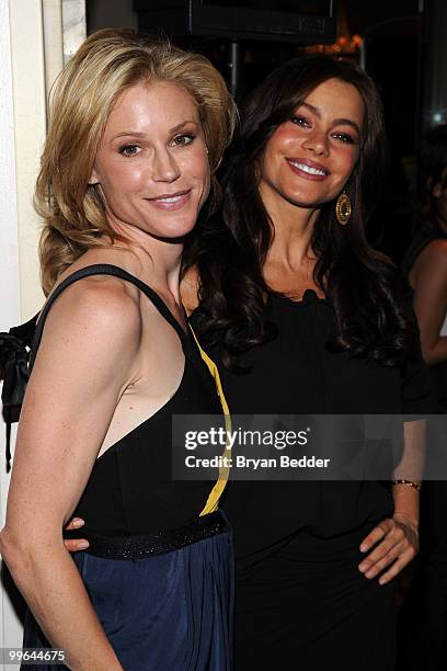 Actors Julie Bowen and Sofia Vergara attend the 69th Annual Peabody Awards at The Waldorf=Astoria on May 17, 2010 in New York City.