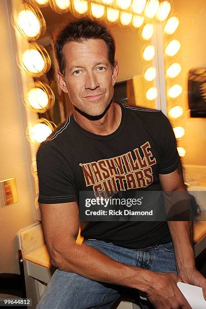 During the "Music City Keep on Playin'" benefit concert>> at the Ryman Auditorium on May 16, 2010 in Nashville, Tennessee.