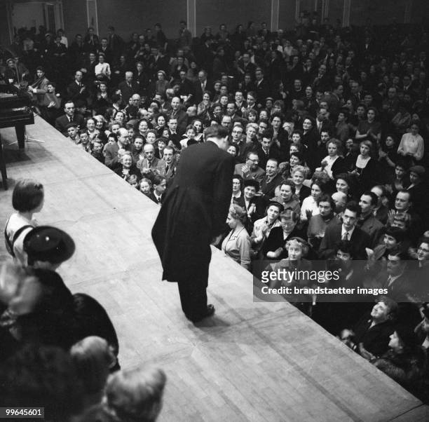 Friedrich Gulda during one of his first concerts at the Viennese Musikverein. Photograph. 1955.