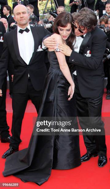 Actors Roxane Mesquida and Daniel Quinn attend the premiere of 'Biutiful' held at the Palais des Festivals during the 63rd Annual International...