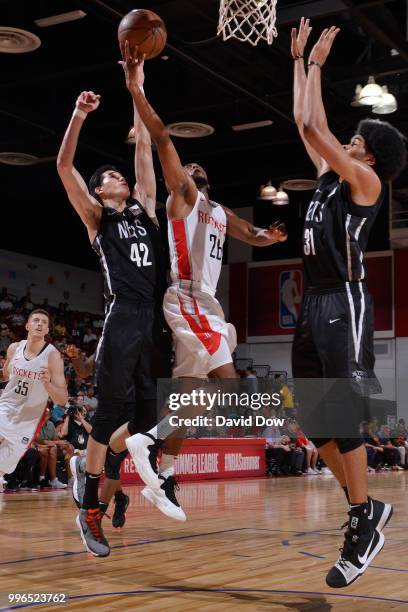 Markel Brown of the Houston Rockets goes to the basket against the Brooklyn Nets during the 2018 Las Vegas Summer League on July 11, 2018 at the Cox...