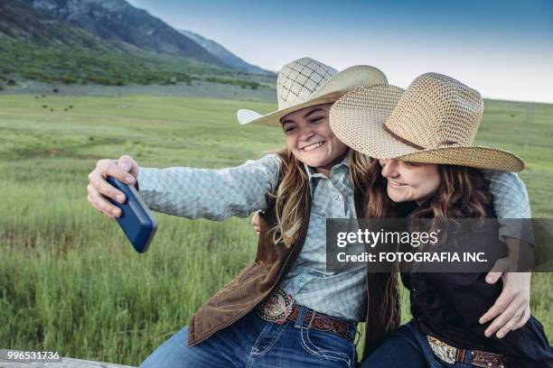 utah cowgirls selfie - fotografia stock pictures, royalty-free photos & images