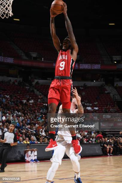 Antonio Blakeney of the Chicago Bulls dunks the ball against the Dallas Mavericks during the 2018 Las Vegas Summer League on July 11, 2018 at the...