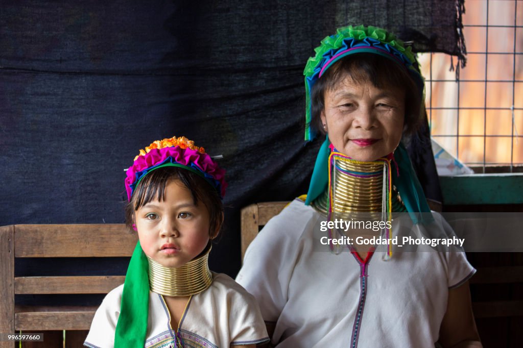 Myanmar: Kayan Padaung Women