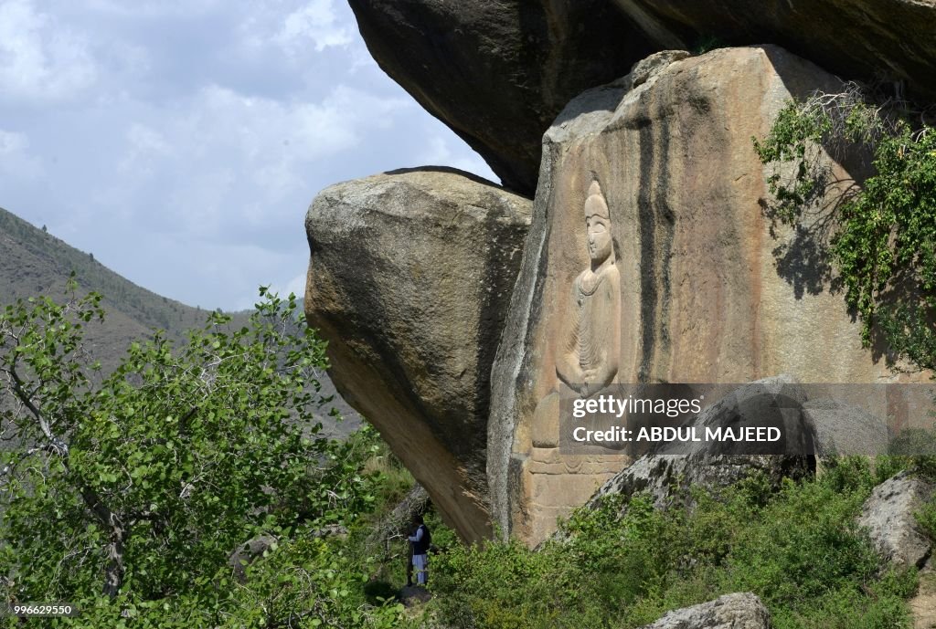 PAKISTAN-ARCHAEOLOGY-BUDDHA-SWAT