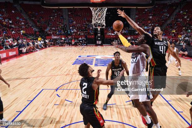 Henry Sims of the Indiana Pacers shoots the ball against the Atlanta Hawksduring the 2018 Las Vegas Summer League on July 11, 2018 at the Thomas &...