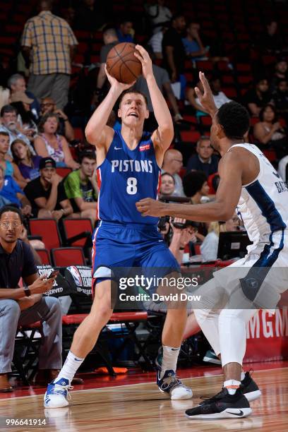 Henry Ellenson of the Detroit Pistons shoots the ball against the Minnesota Timberwolves during the 2018 Las Vegas Summer League on July 11, 2018 at...