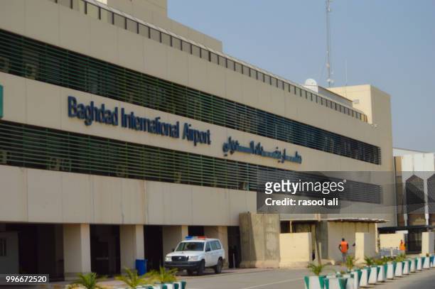 baghdad international airport - bagdad stock pictures, royalty-free photos & images