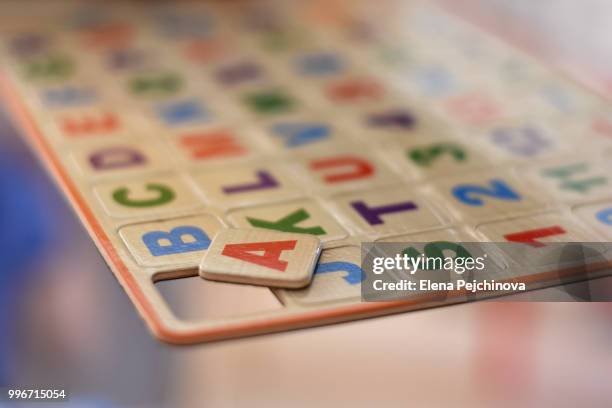 letters and digits magnet education board - number magnet stock pictures, royalty-free photos & images