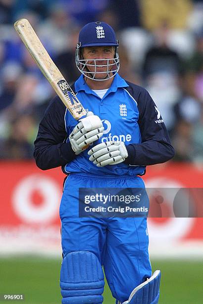 Alec Stewart of England finds something to smile about during the Natwest Series match between England and Pakistan at Headingley, Leeds. +DIGITAL...