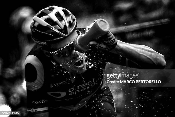 France's Sylvain Chavanel refreshes himself during his one-man breakaway in the fifth stage of the 105th edition of the Tour de France cycling race...